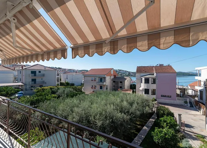 Appartement Domi Trogir